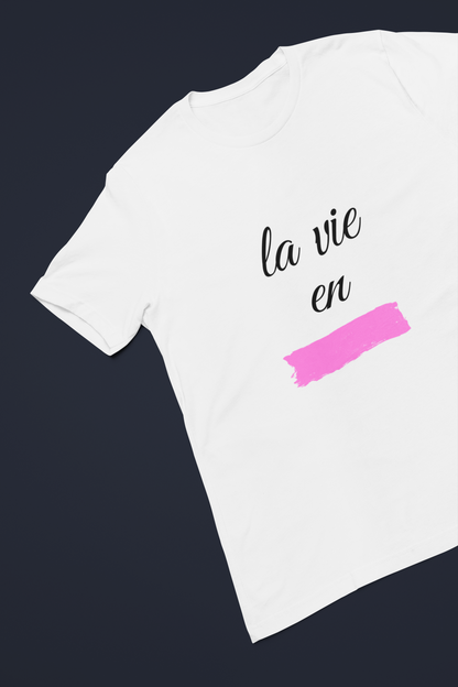 LA VIE EN ROSE Regular Tee - VYBE